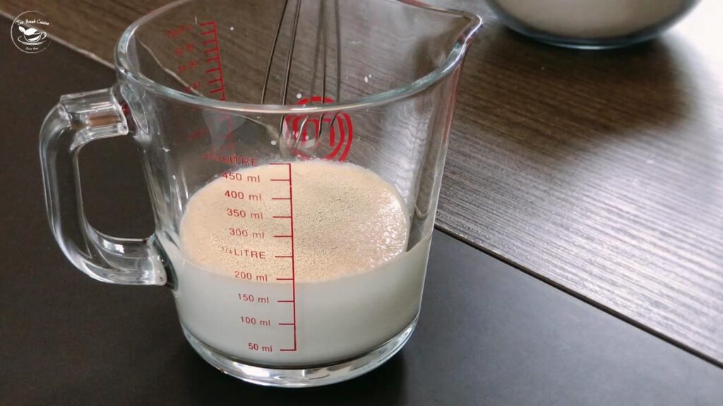 抹茶牛奶小餐包 Matcha Milk Bread Buns Recipe| 9個步驟 簡易食譜 3 step1 3
